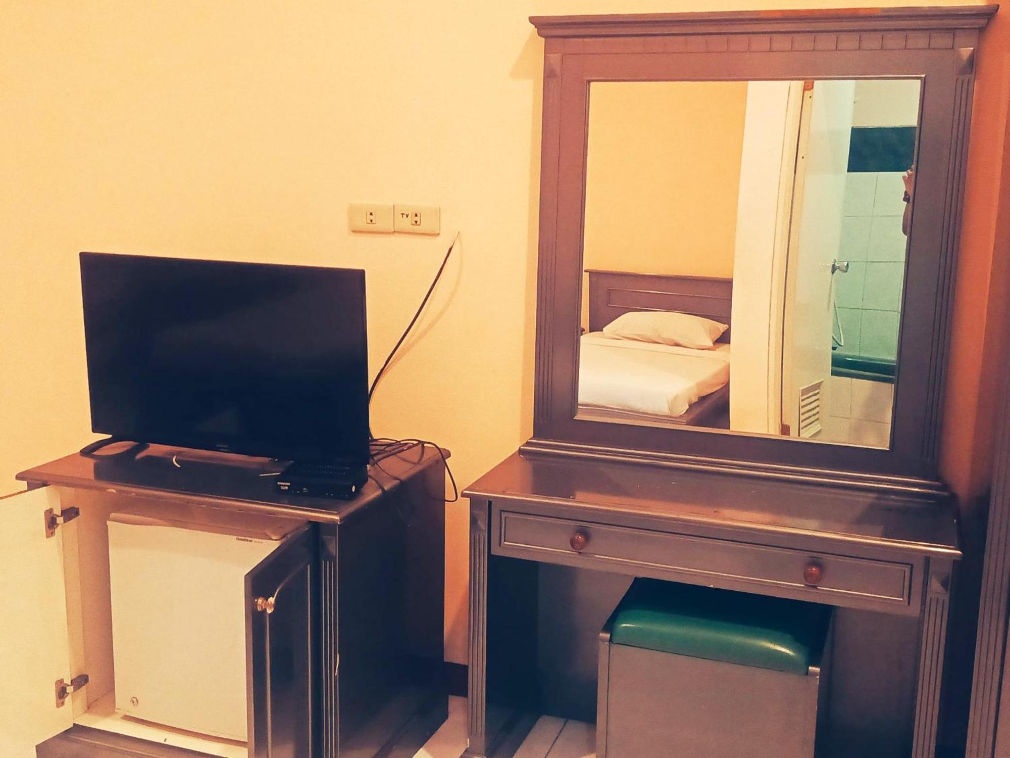 Hotel Wijaya ปูร์โวเคอร์โต ภายนอก รูปภาพ