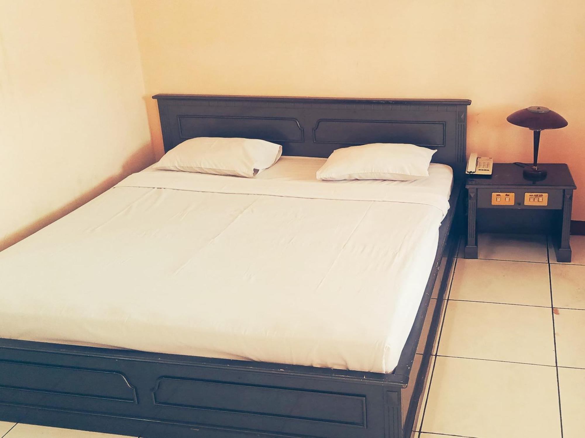 Hotel Wijaya ปูร์โวเคอร์โต ภายนอก รูปภาพ