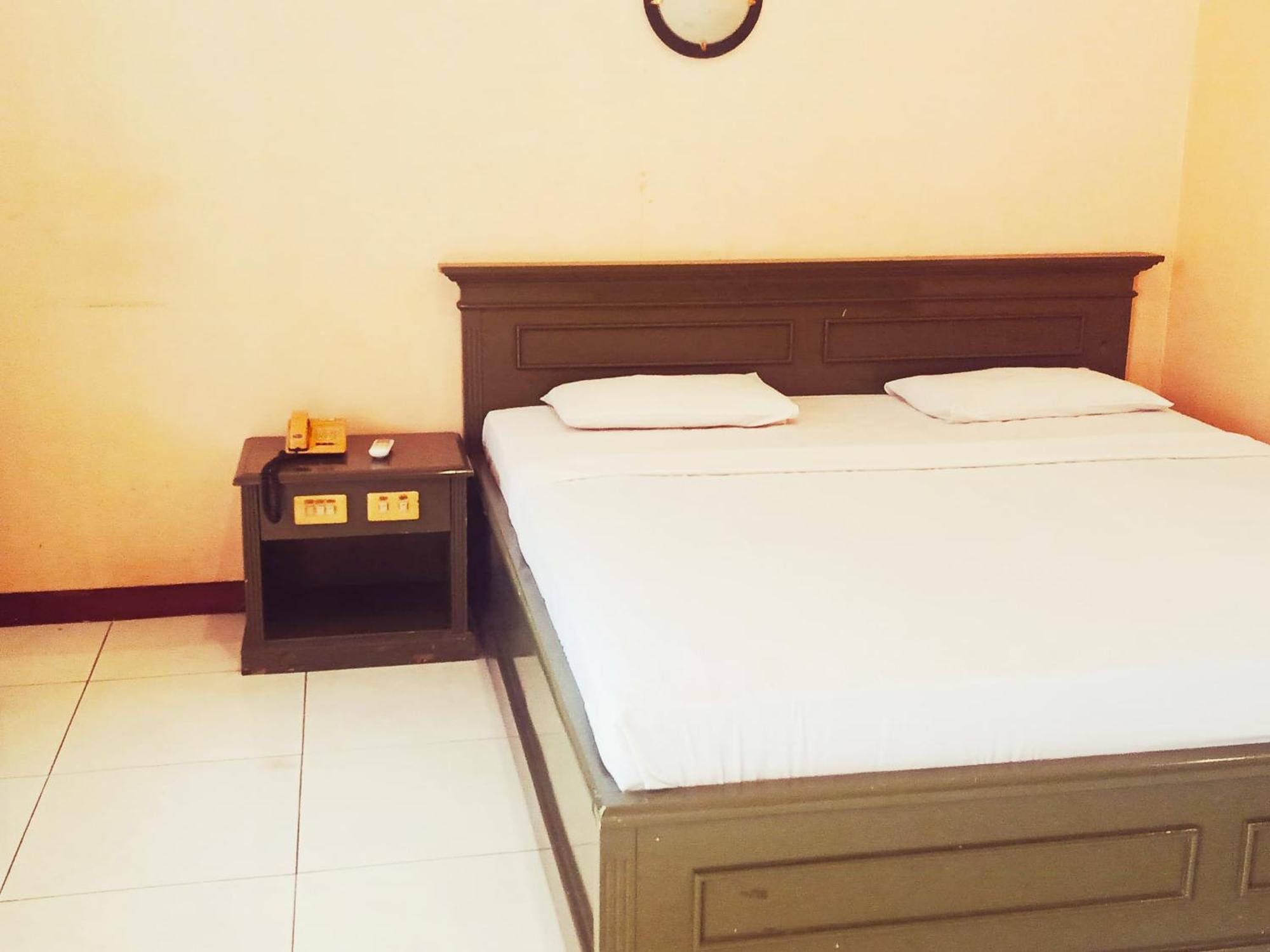 Hotel Wijaya ปูร์โวเคอร์โต ภายนอก รูปภาพ