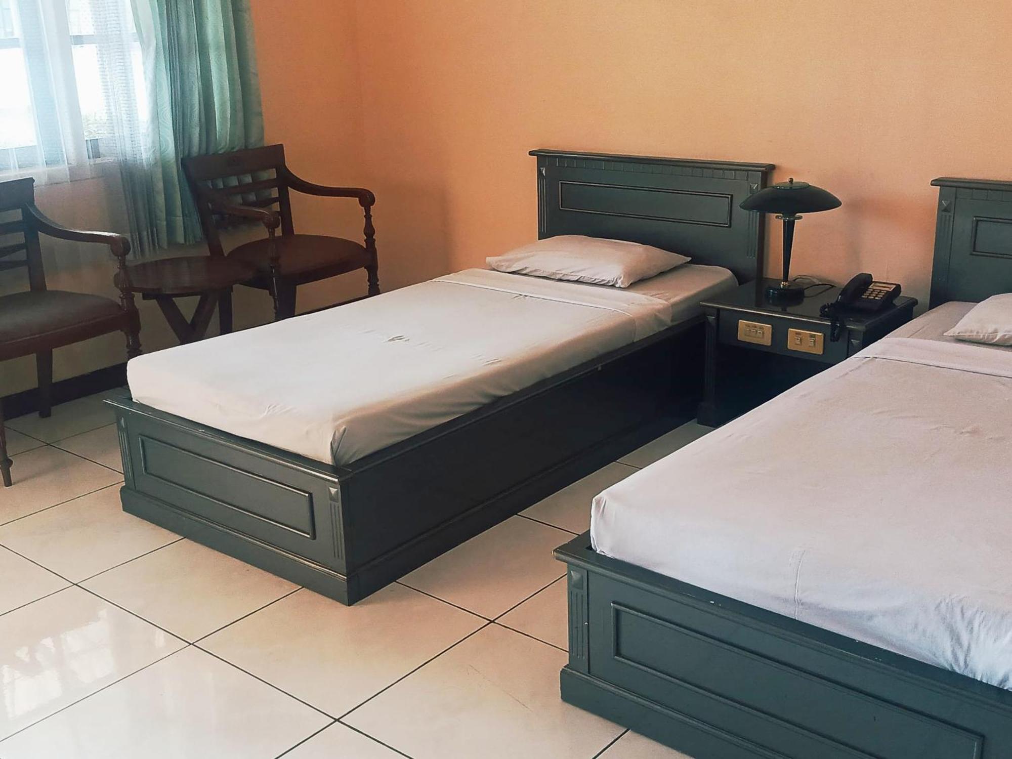 Hotel Wijaya ปูร์โวเคอร์โต ภายนอก รูปภาพ