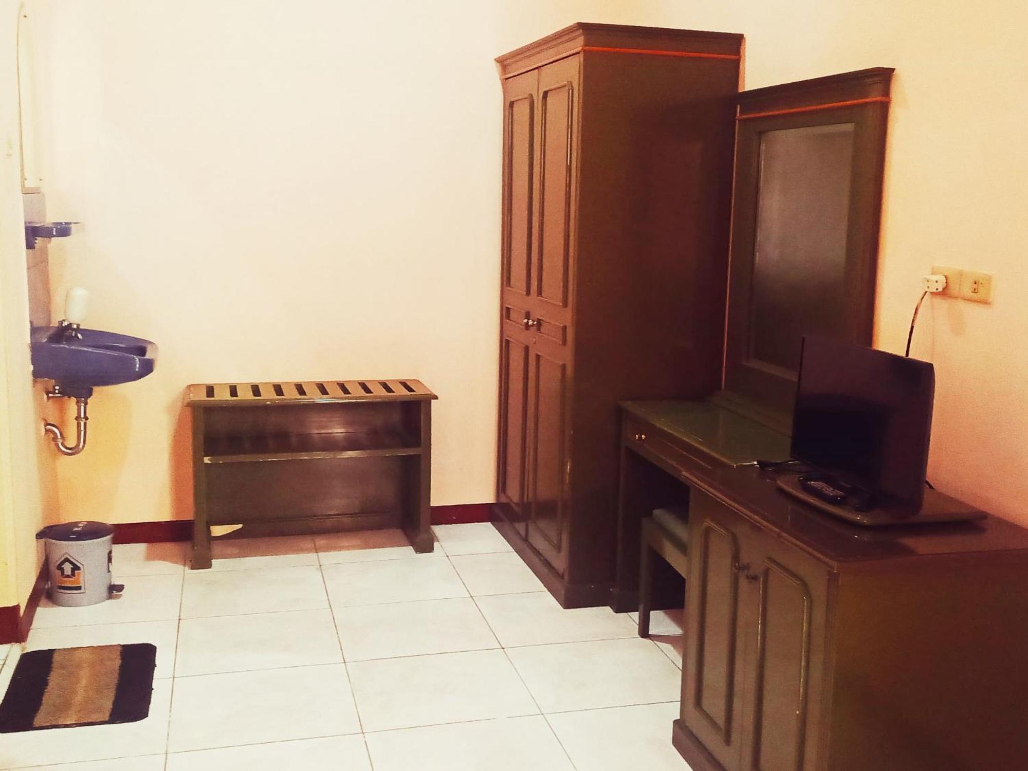 Hotel Wijaya ปูร์โวเคอร์โต ภายนอก รูปภาพ