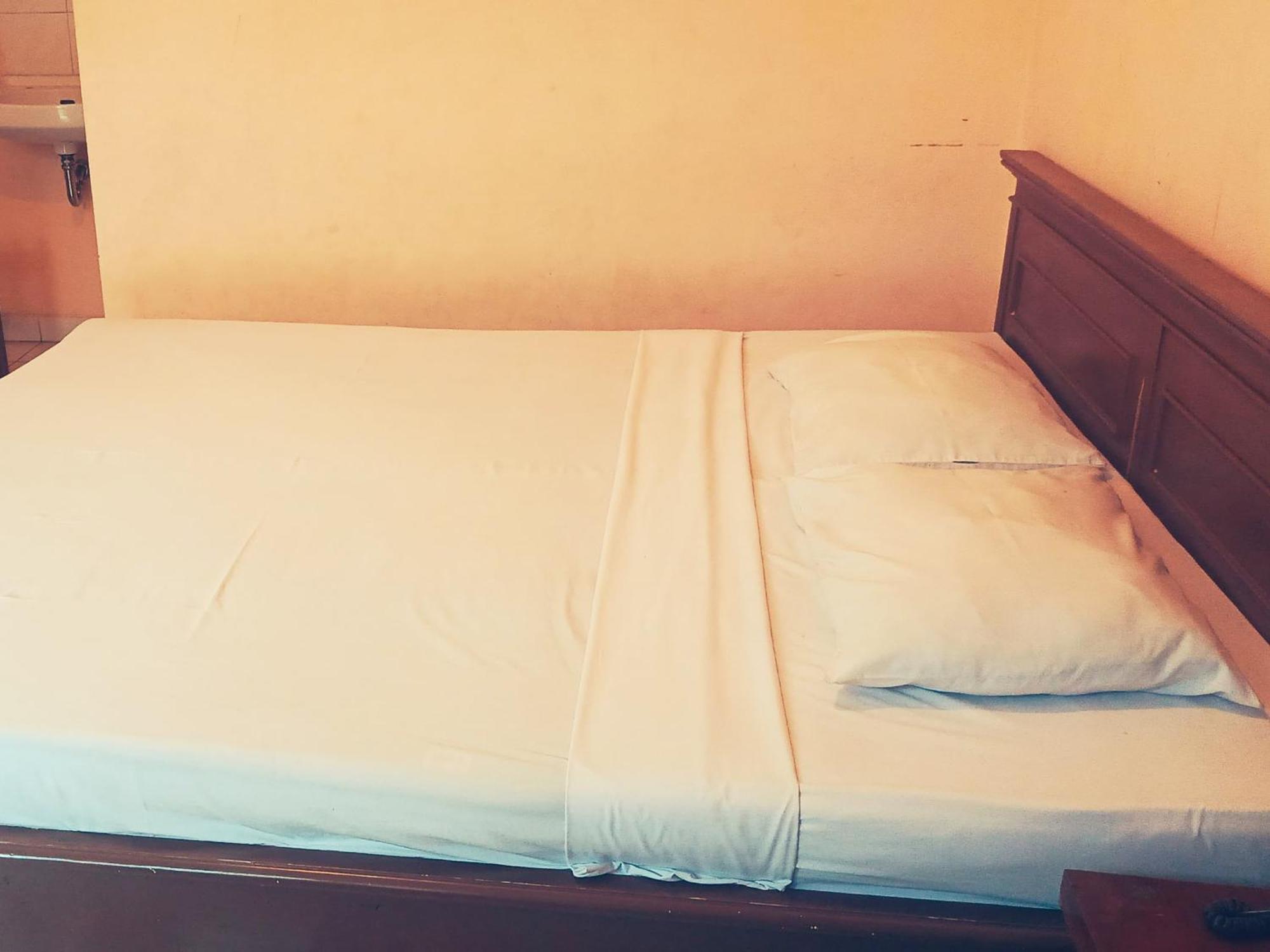 Hotel Wijaya ปูร์โวเคอร์โต ภายนอก รูปภาพ